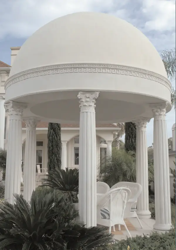 Wedding Arch With Columns 1